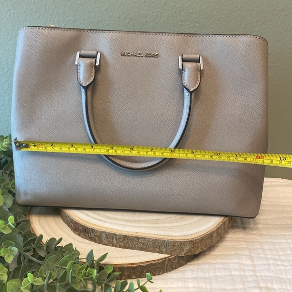 Michael Kors Savannah Large - Picture 15 of 16